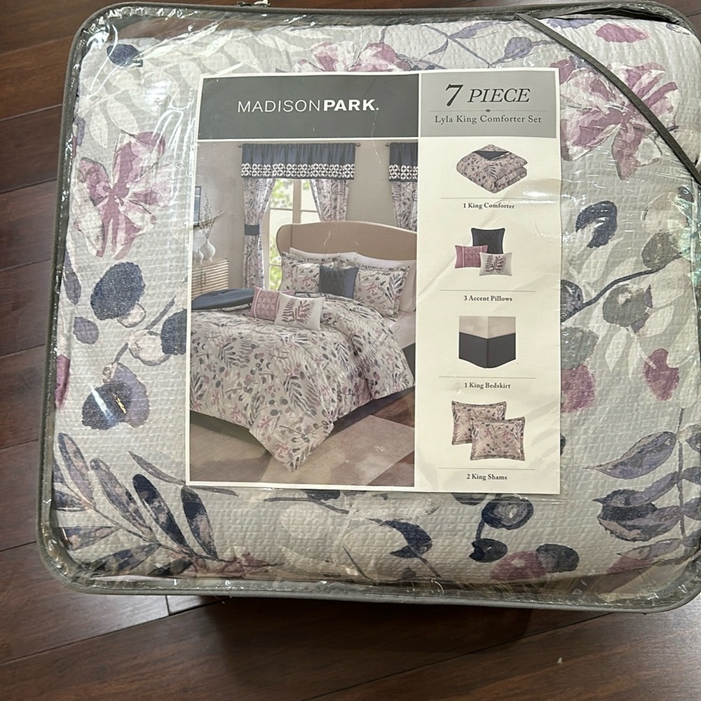Madison Park 7 piece Lyla king comforter set brand new new never used